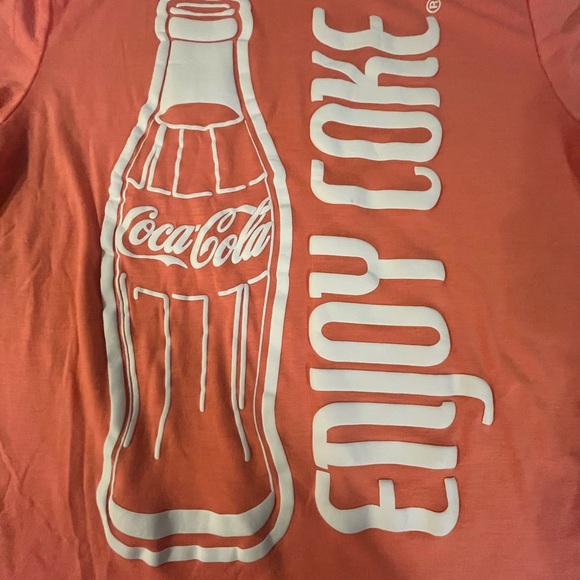 Coca-Cola Graphic Tee | Juniors 11/13 | Fits Women’s Sm/Med. | Orange Logo Shirt - Picture 2 of 4
